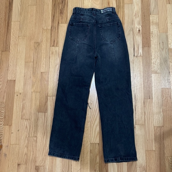 Beginning boutique jeans - Picture 3 of 5